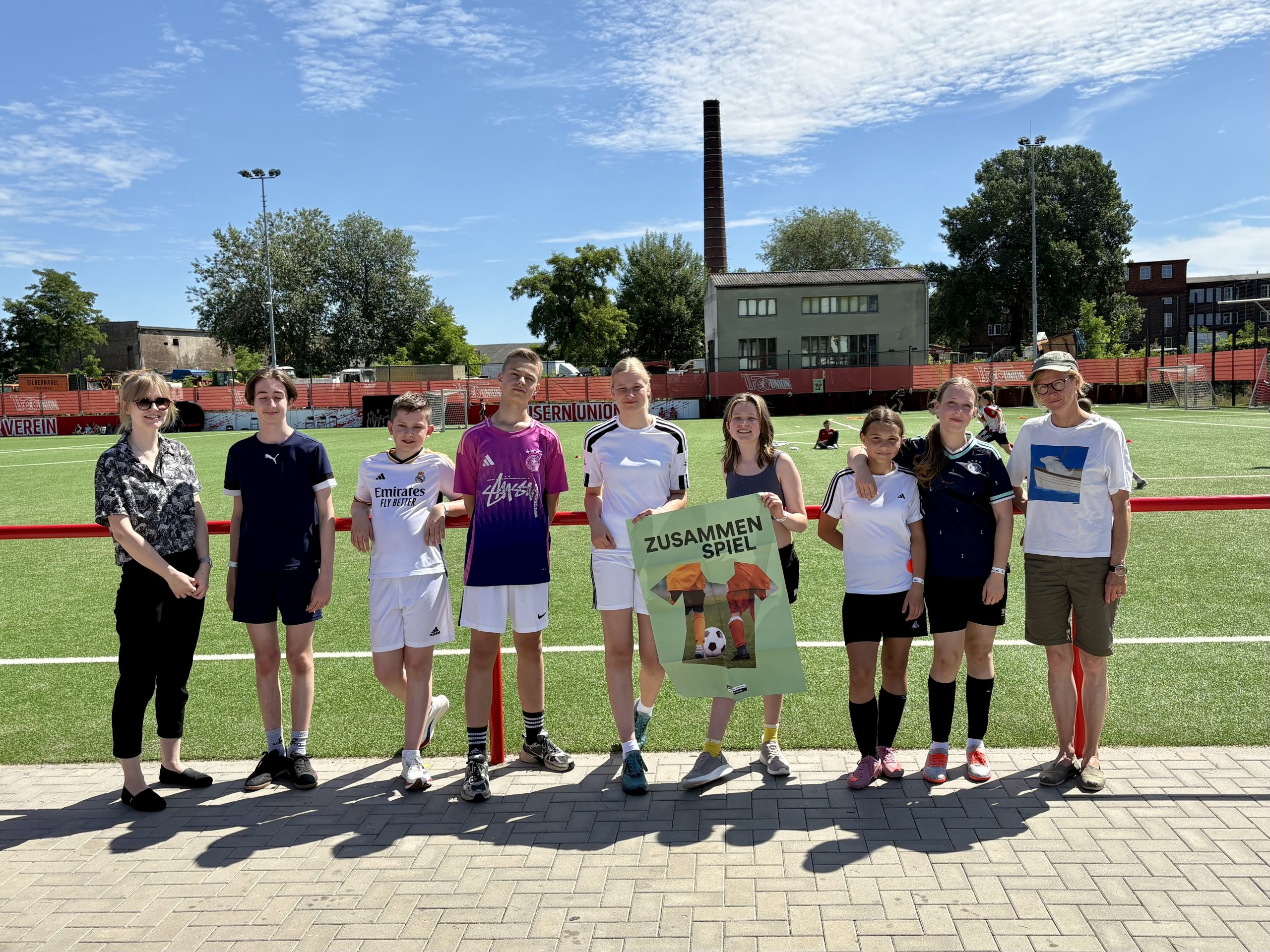 Eisern Cup der Begegnung – erster Pokal für das Gymnasium Kaulsdorf
